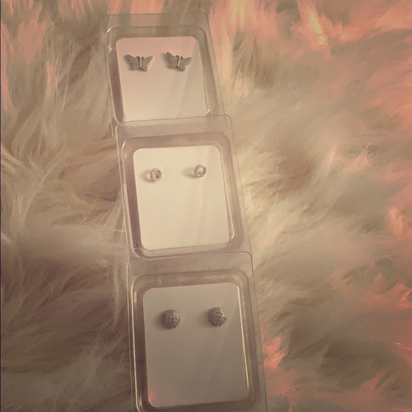 Jewelry Earrings - Picture 1 of 1